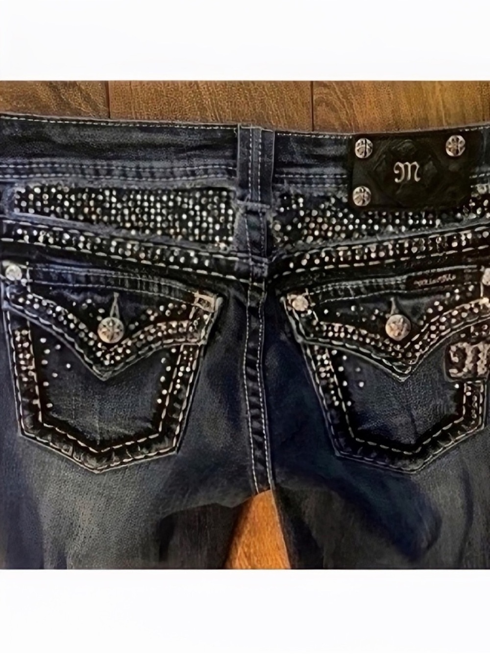 Gorgeous Vintage Miss Me Skinny Jeans With Embellished Pockets 31” Inseam